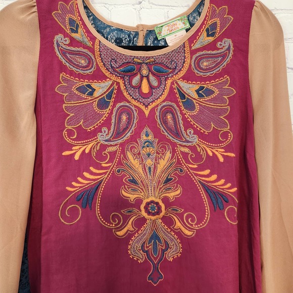 Flying Tomato Women's Boho Embroidered Long Sheer sleeve Lace Back Blouse M - Picture 5 of 8